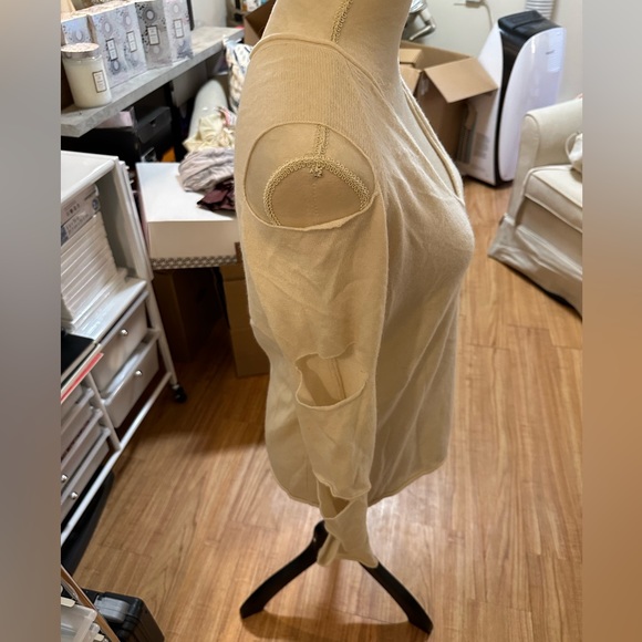 Skull Cashmere cut out sweater - Picture 7 of 10